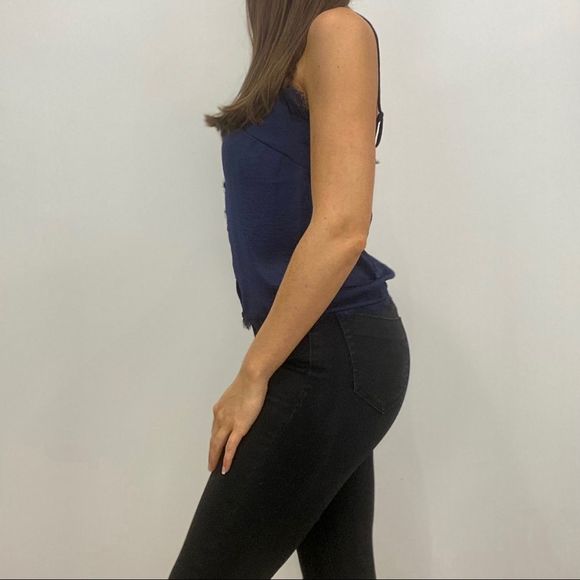 NWT Navy Lace Sleeveless Satin Cami - Picture 3 of 5